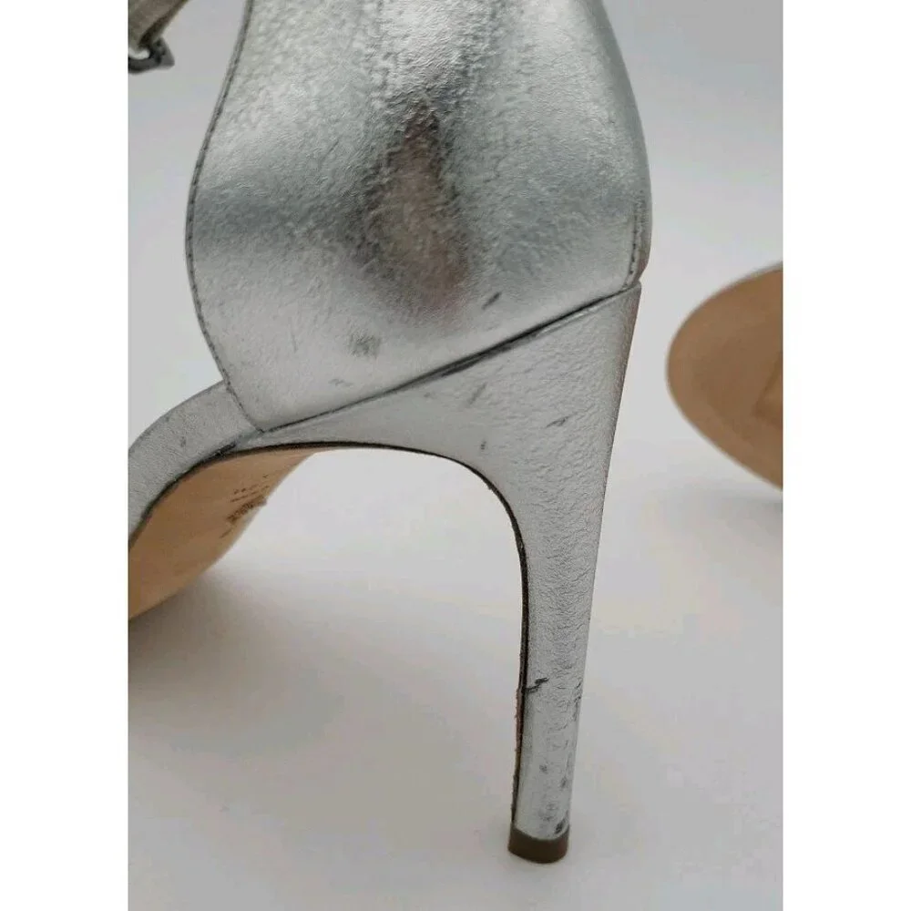 Stuart Weitzman Silver 9 Women Nudist Song‎ New With Some Scuffing 4 Inch Heel